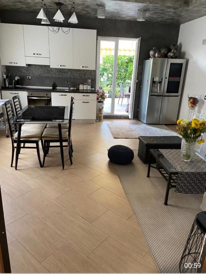 Lovely Apartment แบร์กาโม ภายนอก รูปภาพ