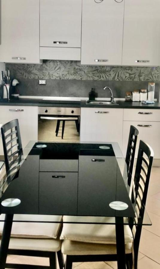Lovely Apartment แบร์กาโม ภายนอก รูปภาพ